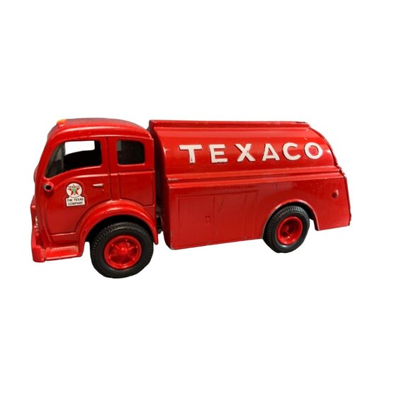 Texaco Diecast Red Toy Truck Bank Collectible 1948 Edition By ERTL - Picture 1 of 10